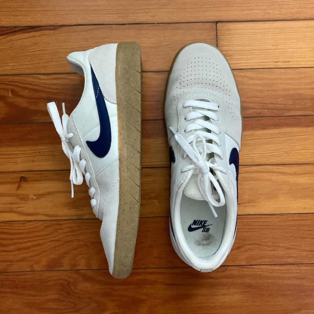 Nike SB Team Classic 9
